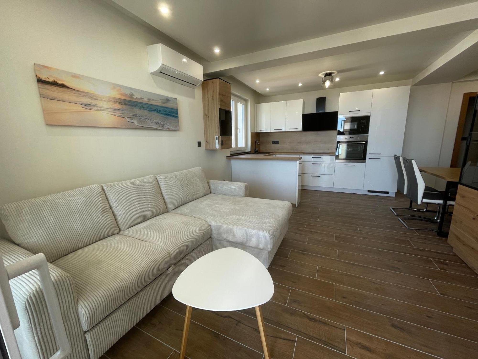 Mariva - 26 * Makarska